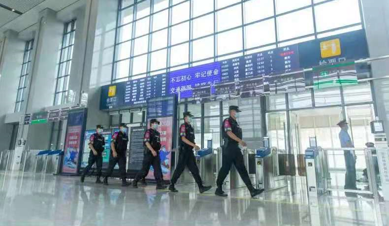搭乘“高铁快车”,跑出“阳新速度”武九客专阳新南站房开通运营