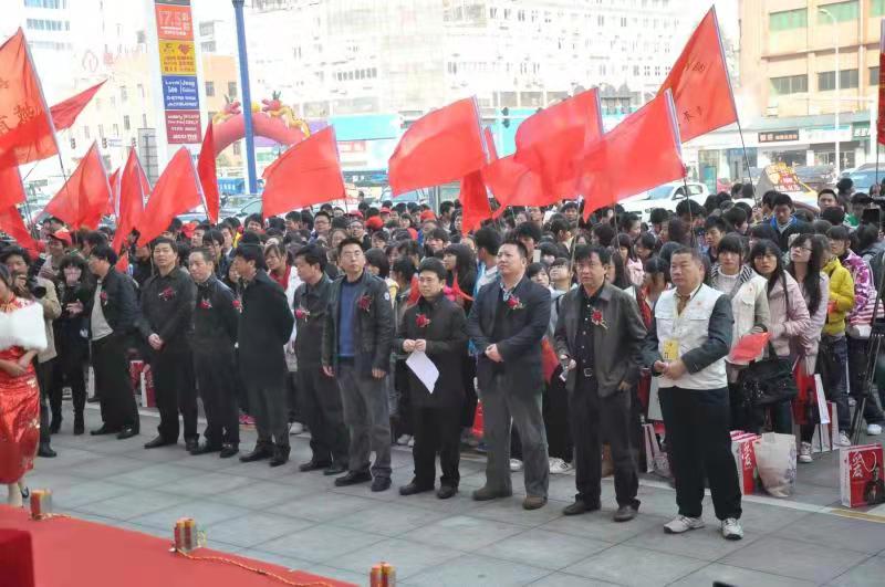 “我们没有忘记你!”长沙爱心市民慰问金牌义工王富成