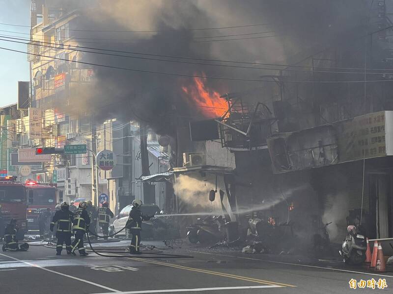 台中逢甲商圈今天下午传出火警。(记者廖耀东摄) 台中逢甲商圈今天下午传出火警。(记者廖耀东摄)