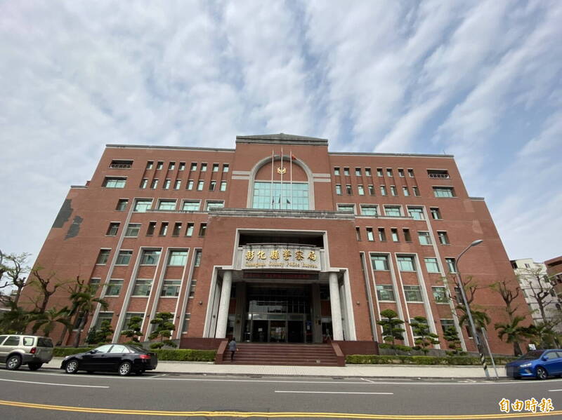 近几年彰化县警察退休人数不断上升,到目前警力已跌破2800人,警民比为1比440。(记者张聪秋摄) 近几年彰化县警察退休人数不断上升,到目前警力已跌破2800人,警民比为1比440。(记者张聪秋摄)