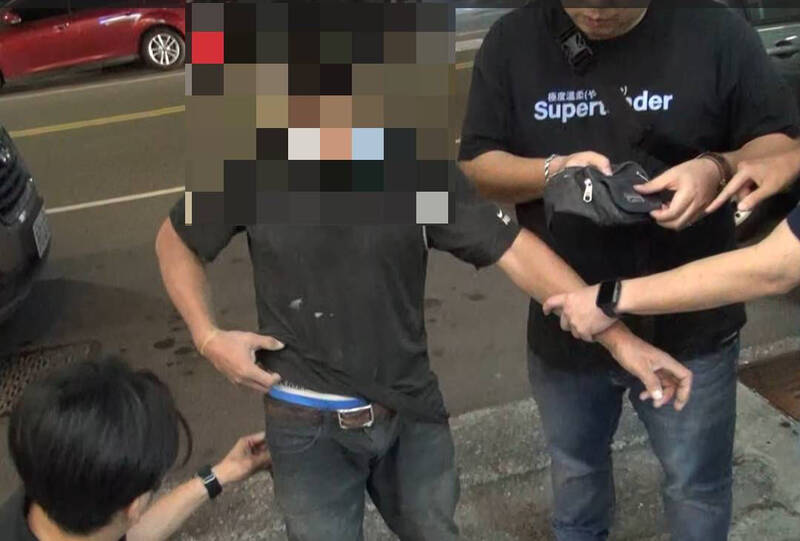 警方查获黄嫌。(警方提供) 警方查获黄嫌。(警方提供)