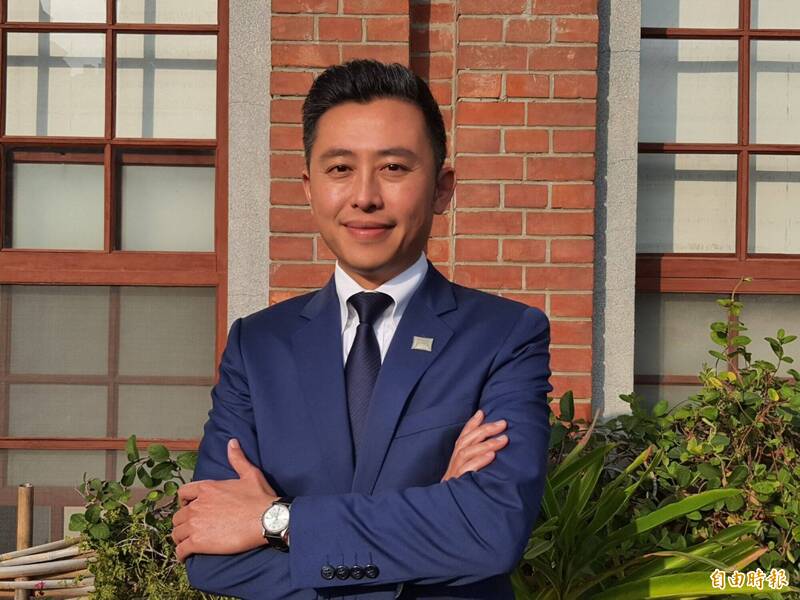前新竹市长林智坚不满新闻报导市府科长涉贪新闻牵扯到他,决定求偿20万元;被士林地院判败诉。(资料照,记者洪美秀摄) 前新竹市长林智坚不满新闻报导市府科长涉贪新闻牵扯到他,决定求偿20万元;被士林地院判败诉。(资料照,记者洪美秀摄)