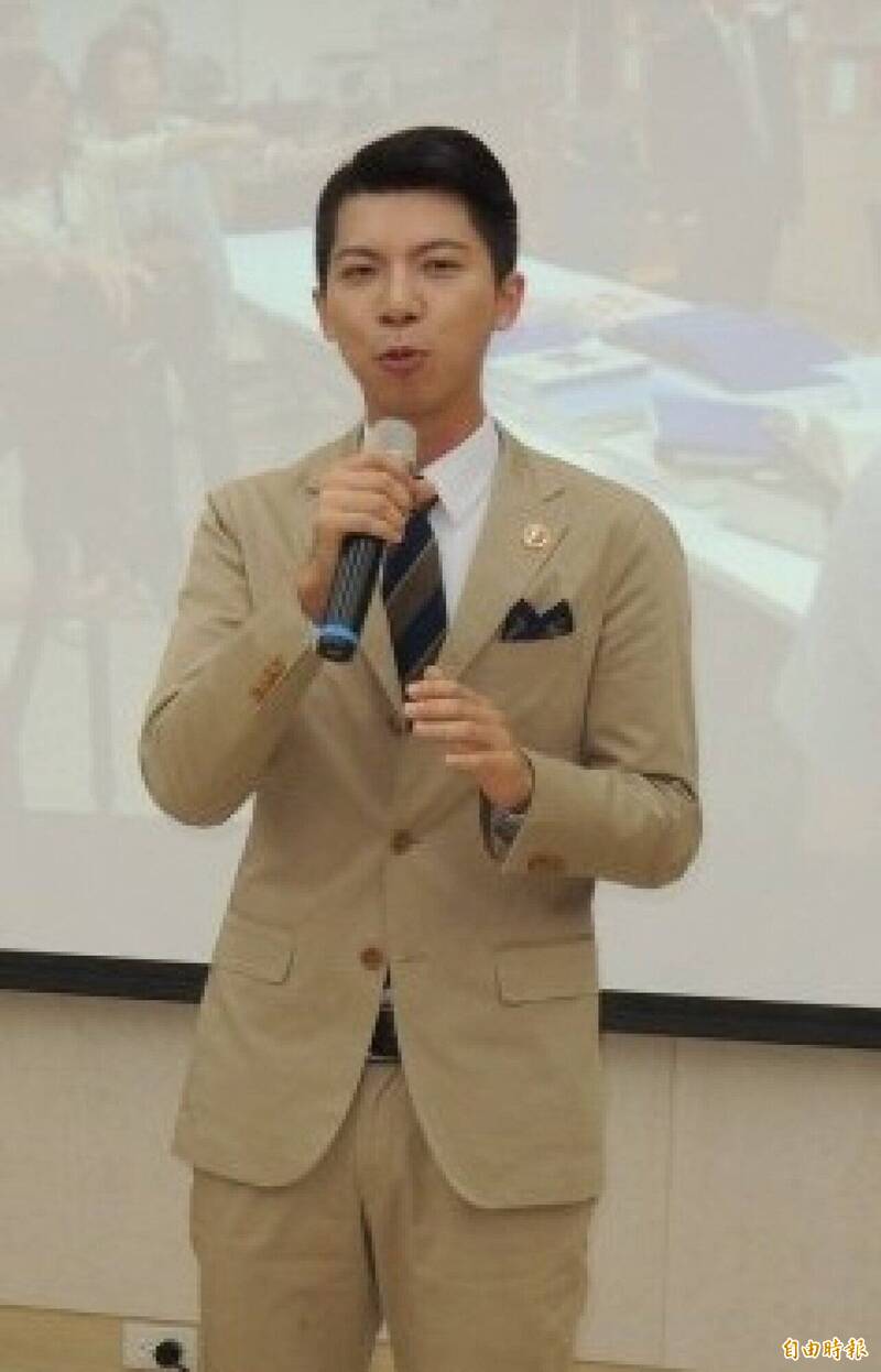 桃园地检署前候补检察官黄翎樵曾被誉为「台版木村拓哉」。(资料照) 桃园地检署前候补检察官黄翎樵曾被誉为「台版木村拓哉」。(资料照)
