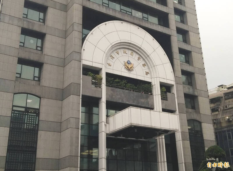 台北市警察局说,松山警分局接获报案全力侦办迅速侦破,且将相关案情回复民众党部。(资料照) 台北市警察局说,松山警分局接获报案全力侦办迅速侦破,且将相关案情回复民众党部。(资料照)