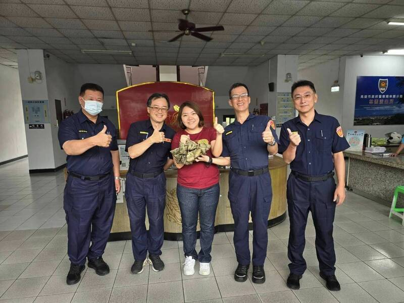 邱于轩呼吁乡亲若有撒钉怪客影像,可提供警方参酌。(翻摄邱于轩脸书) 邱于轩呼吁乡亲若有撒钉怪客影像,可提供警方参酌。(翻摄邱于轩脸书)