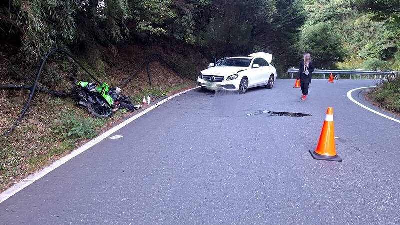 台14甲线翠峰至武岭路段,今天一早6、7点发生4件交通事故,3件是机车骑士疲劳驾驶而酿祸。(民众提供) 台14甲线翠峰至武岭路段,今天一早6、7点发生4件交通事故,3件是机车骑士疲劳驾驶而酿祸。(民众提供)