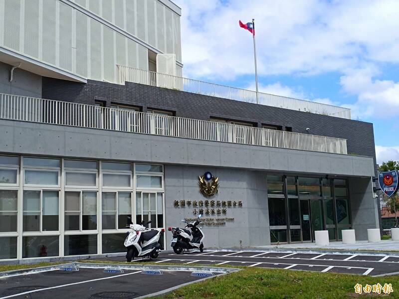 桃园警分局小桧溪派出所位于桃园区民光东路,23日警力进驻办公,预计11月5日正式启用。(记者郑淑婷摄) 桃园警分局小桧溪派出所位于桃园区民光东路,23日警力进驻办公,预计11月5日正式启用。(记者郑淑婷摄)